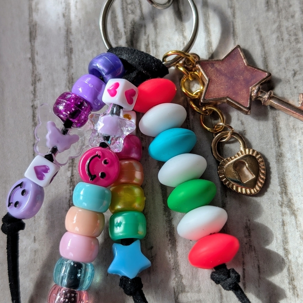 Colorful Beaded Keychain/Bag Charm - Picture 3 of 6
